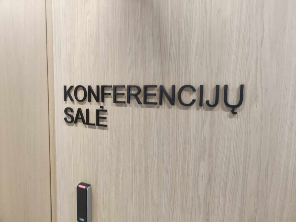frezuoti užrašai