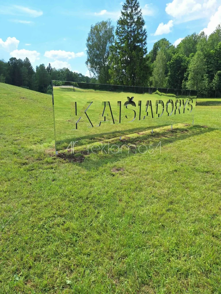 Veidrodinė instaliacija „KAIŠIADORYS“