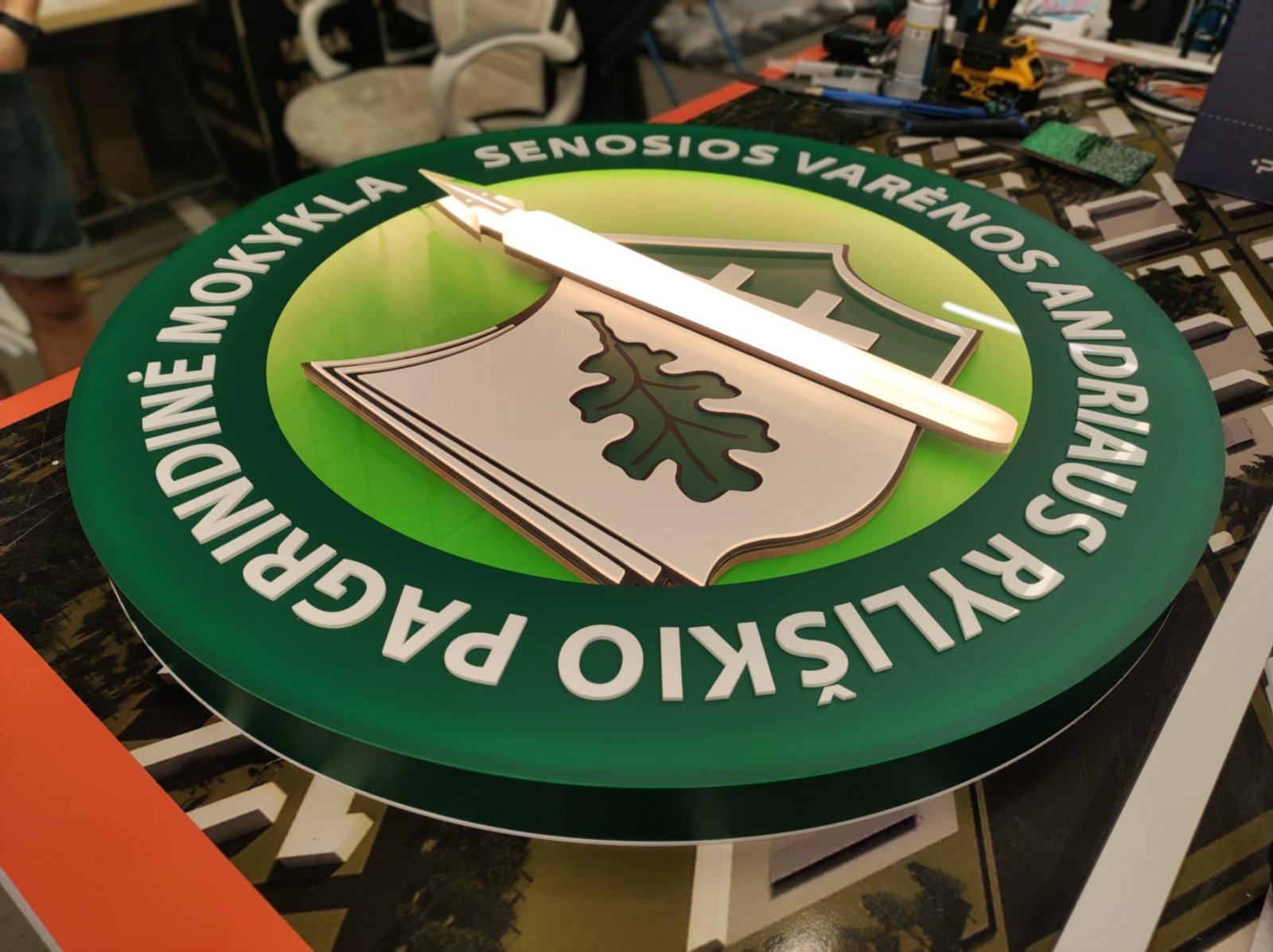 LED logotipas mokyklai | Reklamos4