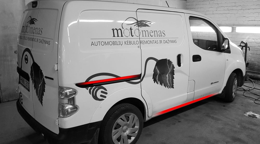 Automobiliu apklijavimas